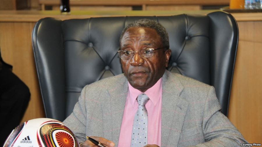 Dube é acusado de desviar dinheiro do sistema de saúde pública do Zimbábue: era presidente da Zifa havia 4 anos